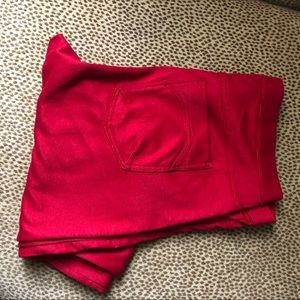 Red leggings🔺